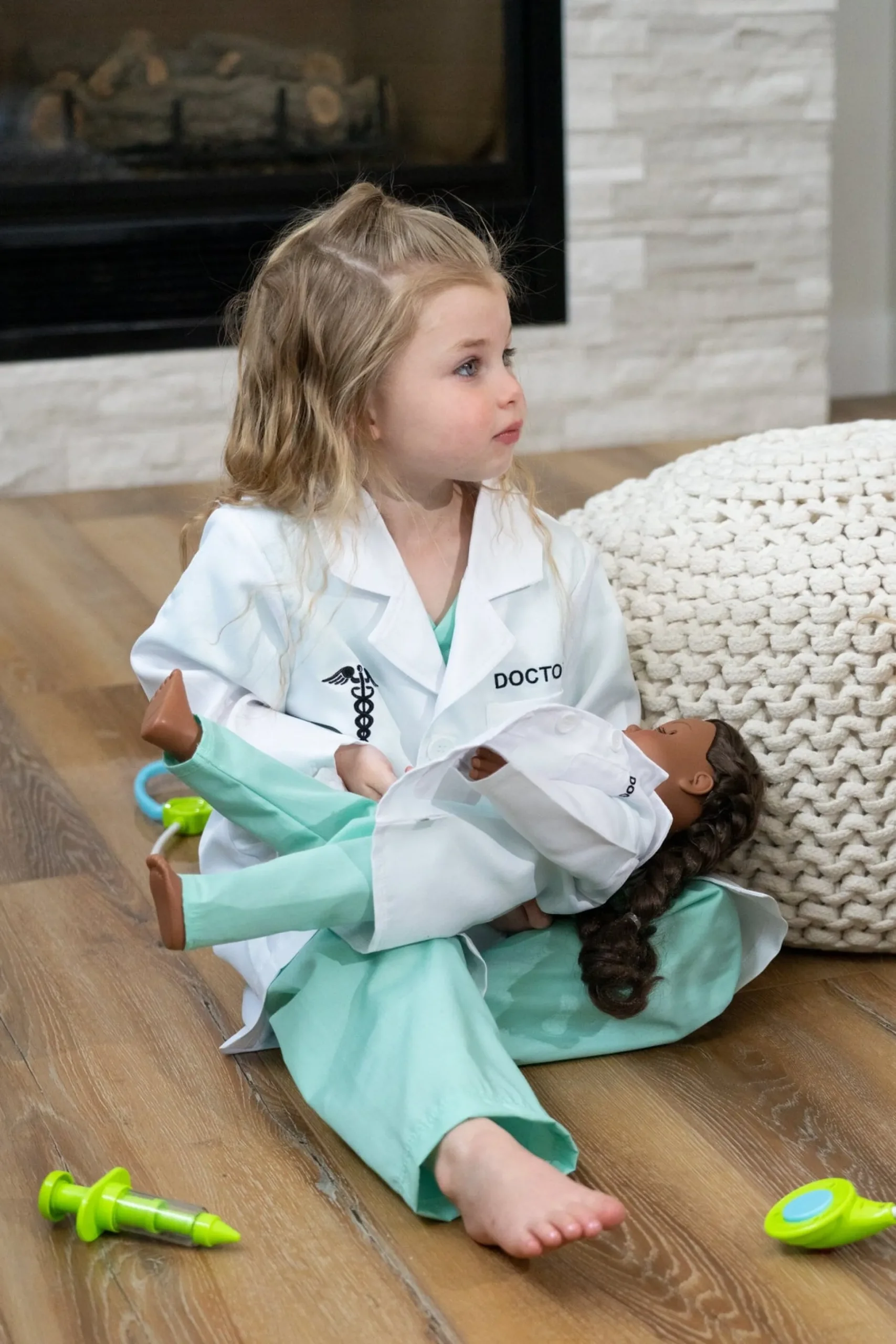 Little Adventures Doll Outfit Doctor> Doll Dress Ups